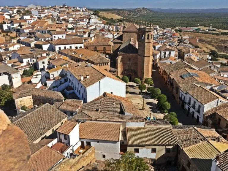 Imagen de Baños de la Encina, un pueblo medieval en Jaén