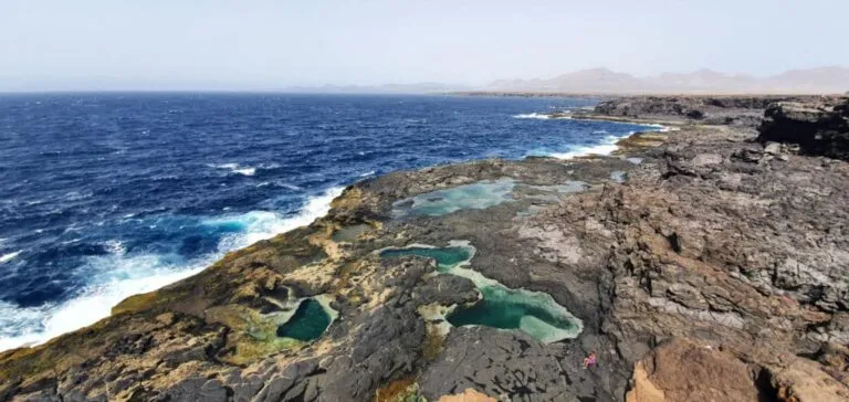 Imagen de 5 charcos y piscinas naturales en Lanzarote para no salir del agua