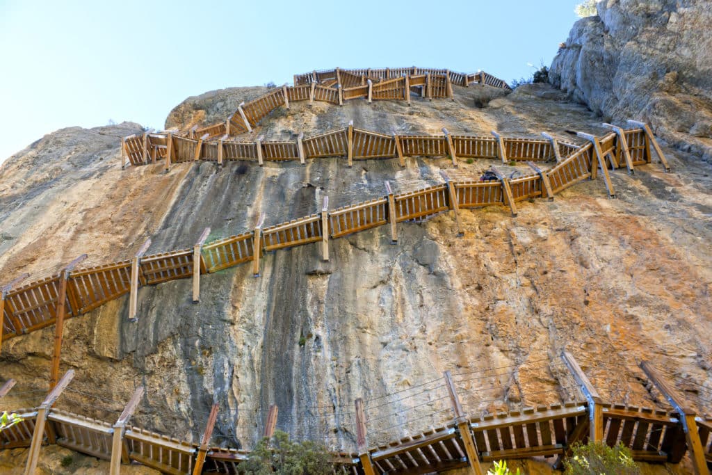 Escaleras de Montfalcó. Por MonikM