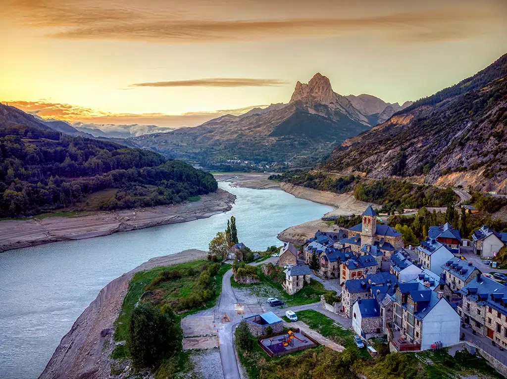 Rutas por el valle de Tena: Lanuza. Por StockPhotoAstur