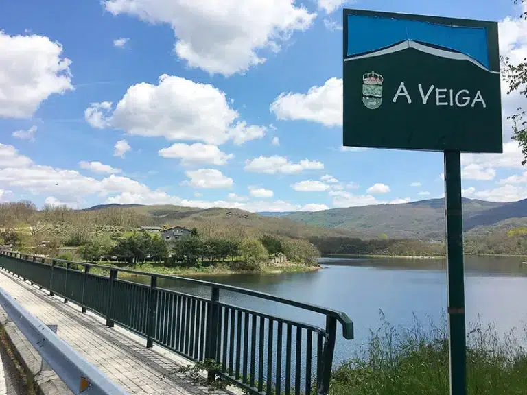 Bajo las estrellas de A Veiga y Pena Trevinca