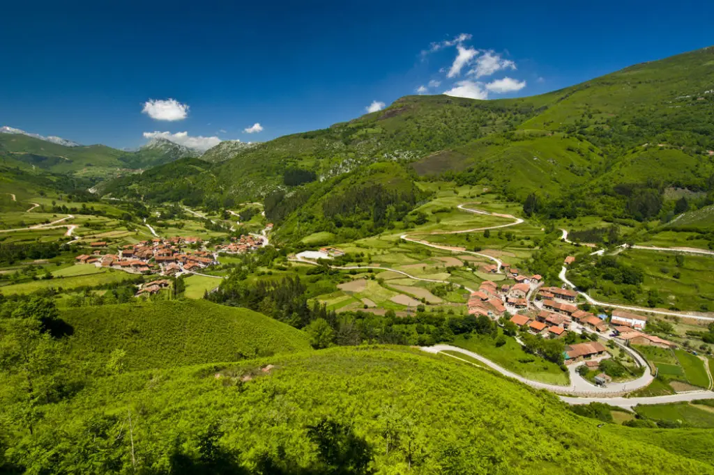 Escapadarural.com colaborará con las Jornadas de información, debate y planificación turística de Cantabria