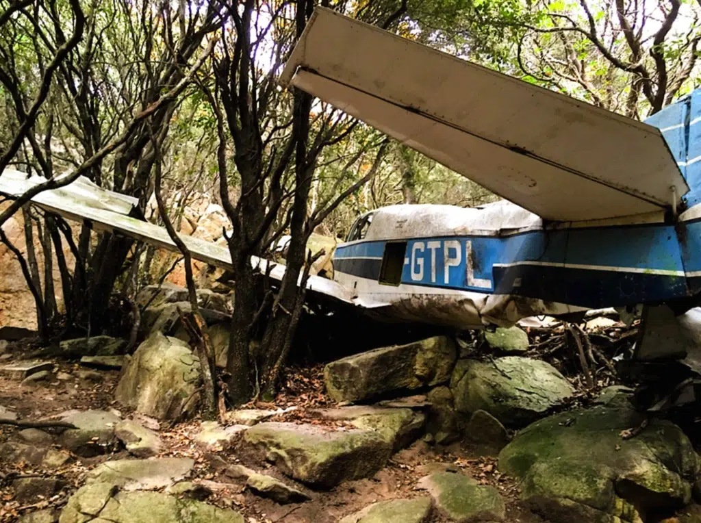 Avioneta estrellada en el Montseny, Barcelona. Por Gus Bertolo