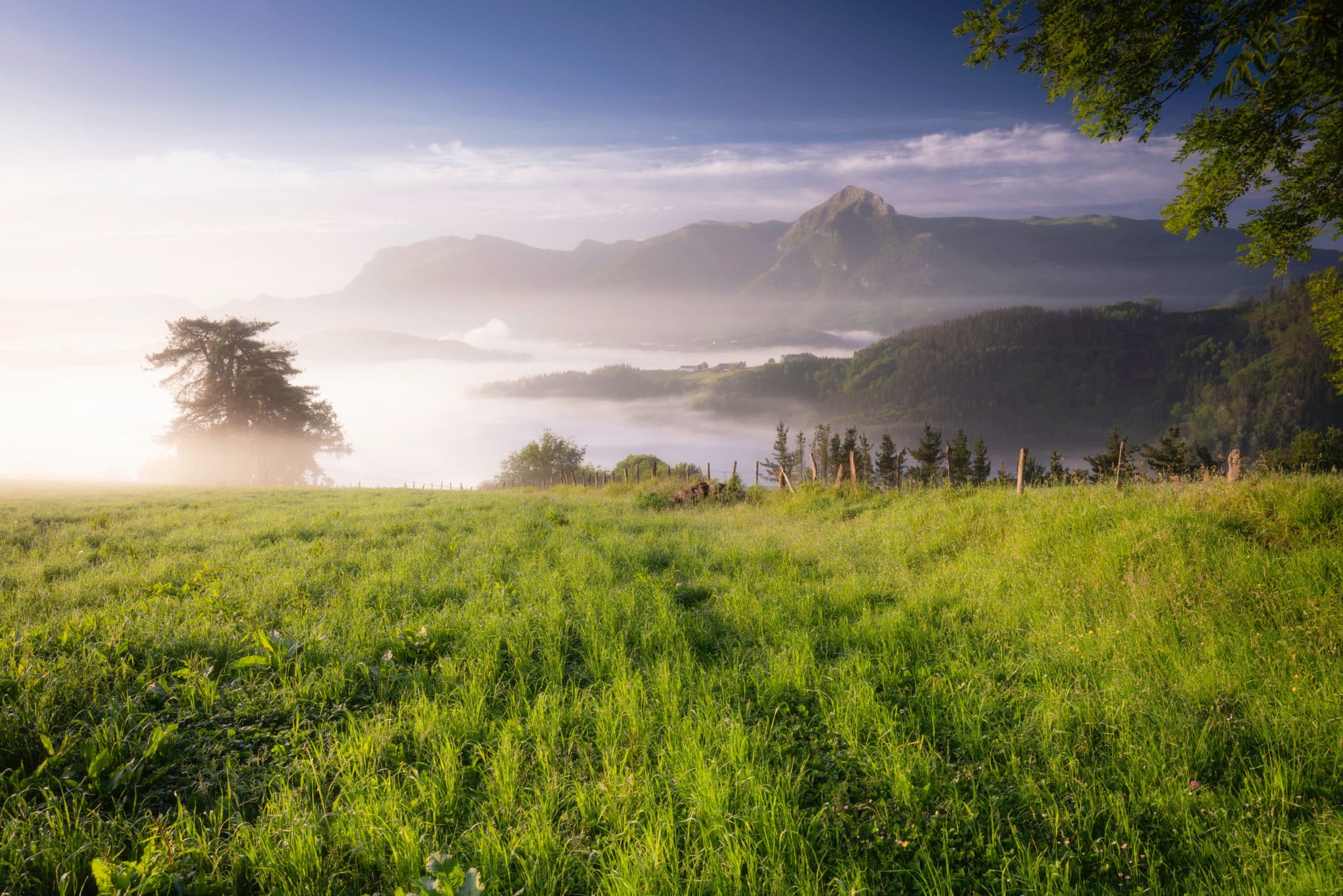 Amanecer en la Sierra de Aralar, Navarra. Por Josema Dieguez