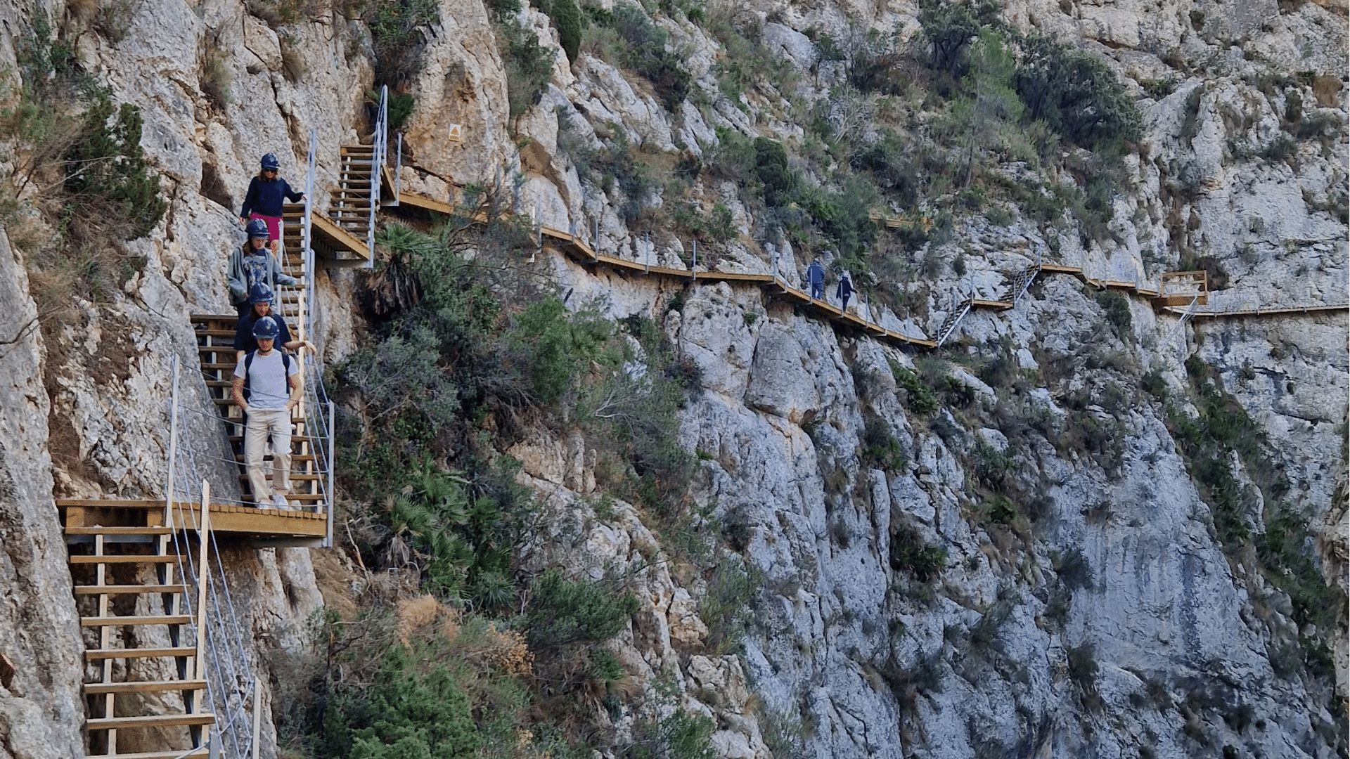 «El Caminito del Rey» de Relleu: una pasarela a 50 metros de altura