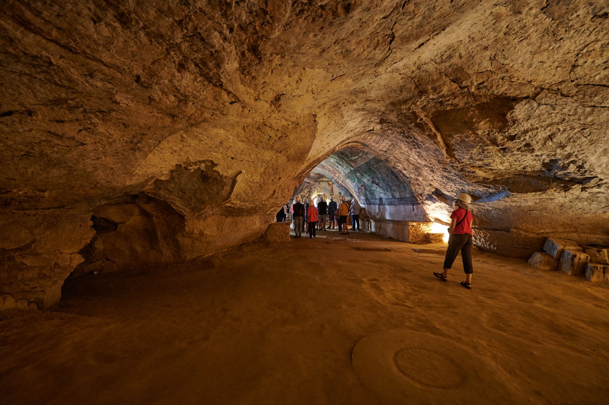 Ermita de San Bernabé en cueva de Ojo Guareña. Por Juanma