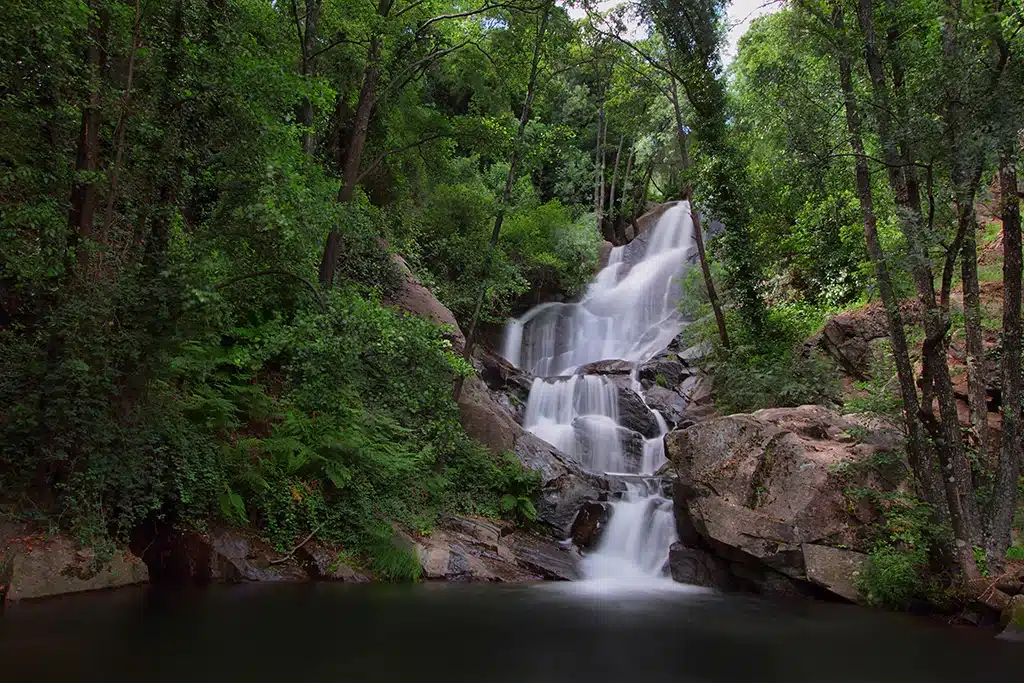 Ruta a la cascada de las Nogaledas: un oasis en el Valle del Jerte