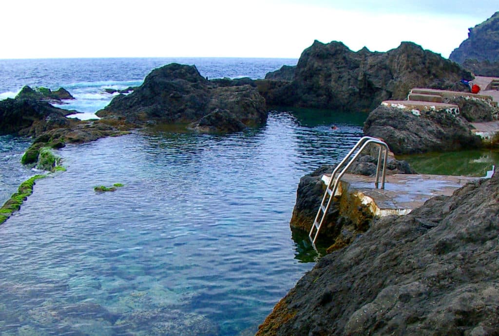 Garachico: piscinas de lava, un marco gigante de fotos y desastres históricos