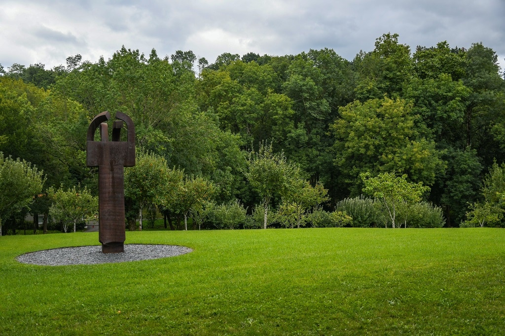 6 esculturas de Chillida imponentes en España