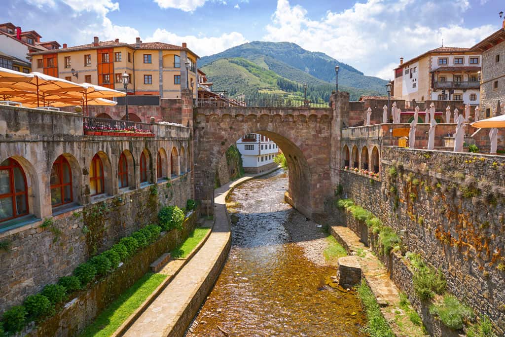 Potes, en Cantabria. Por lunamarina