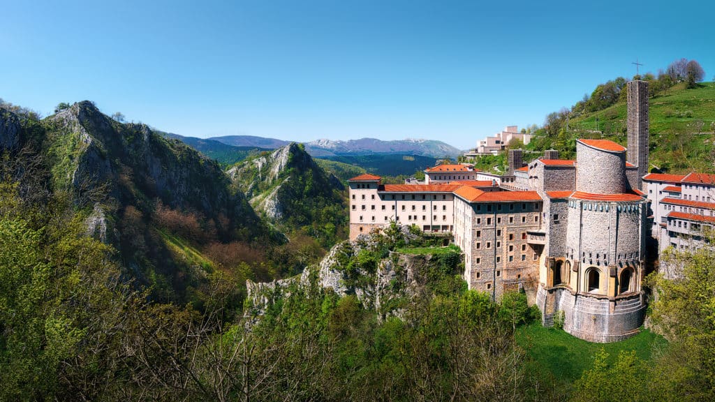 Santuario de Arantzazu. Por mimadeo