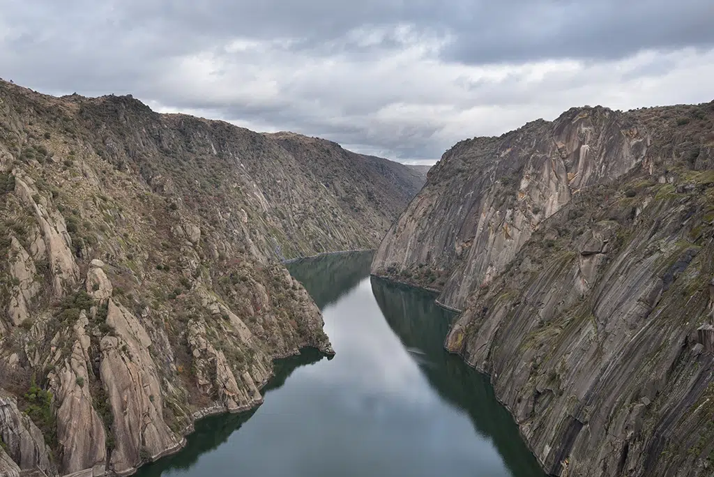 El cañón del río Duero visto desde el mirador del Fraile, Salamanca.