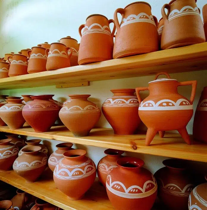 Cerámica de Bonxe. Cortesía del concejo de Outeiro de Rei.